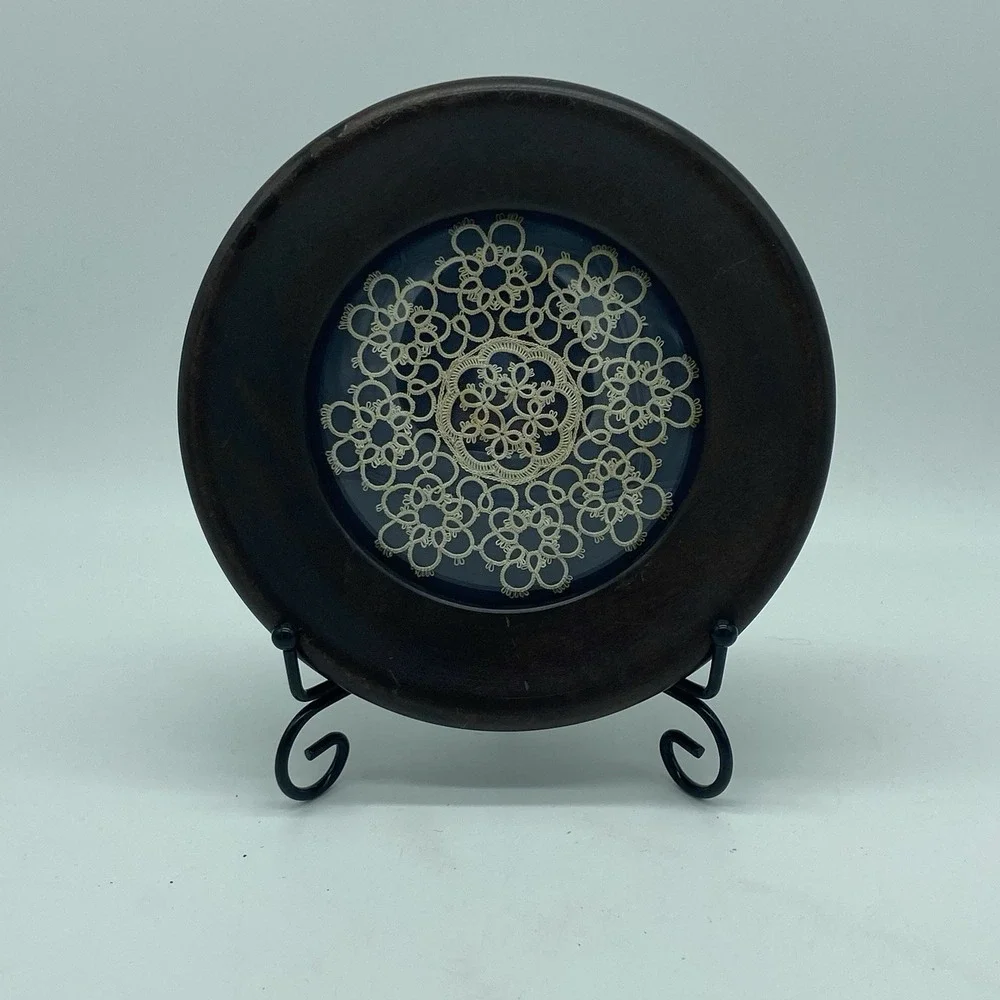 Vintage Tatted Lace Doily In Round Wood Frame Boho Cottagecore Farmhouse Art